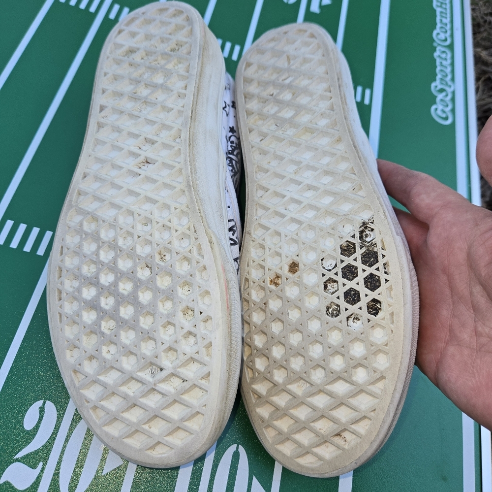 Women's Vans White Slip-On Sneakers with Tattoo Flash Size 5.5 - Picture 9 of 9
